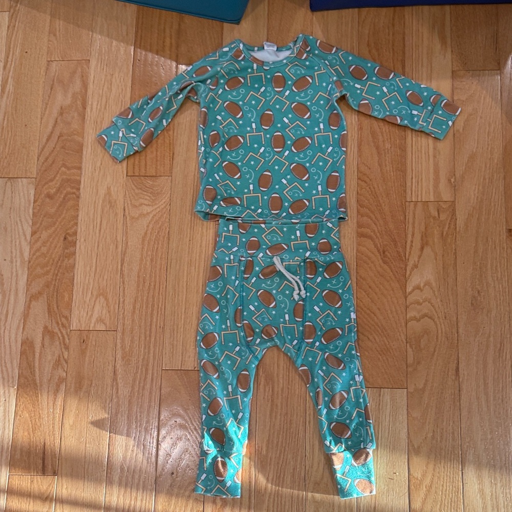 Little one shop 2 piece pajamas